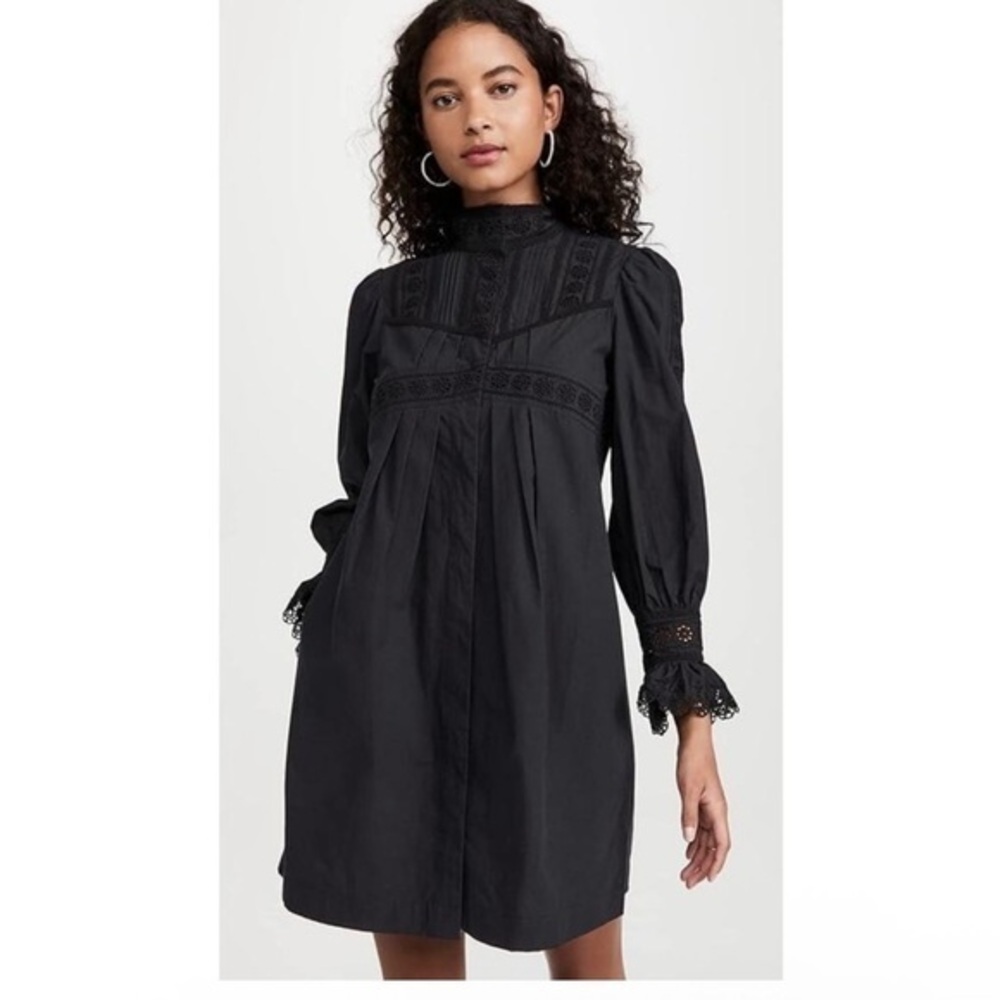 Rebecca Taylor
Lace Mock Neck Dress